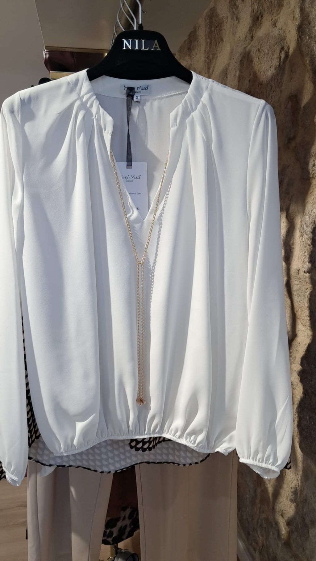 Camisa Pendente Dourado Mimi Mua